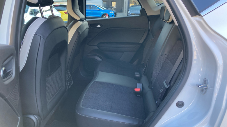 Renault Captur 1.0 TCE 90 Techno 5dr Petrol Hatchback